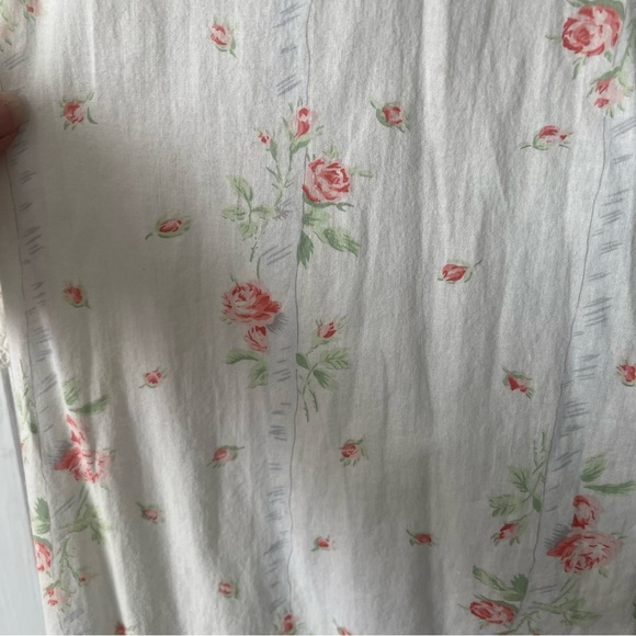 Vintage Victoria's Secret Floral Cotton Nightgown - Picture 5 of 9